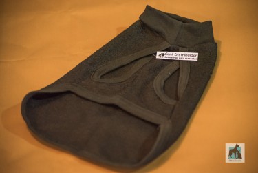 indumentaria-401_8polar-liso-tela-dura-cali-1614767959.jpg
